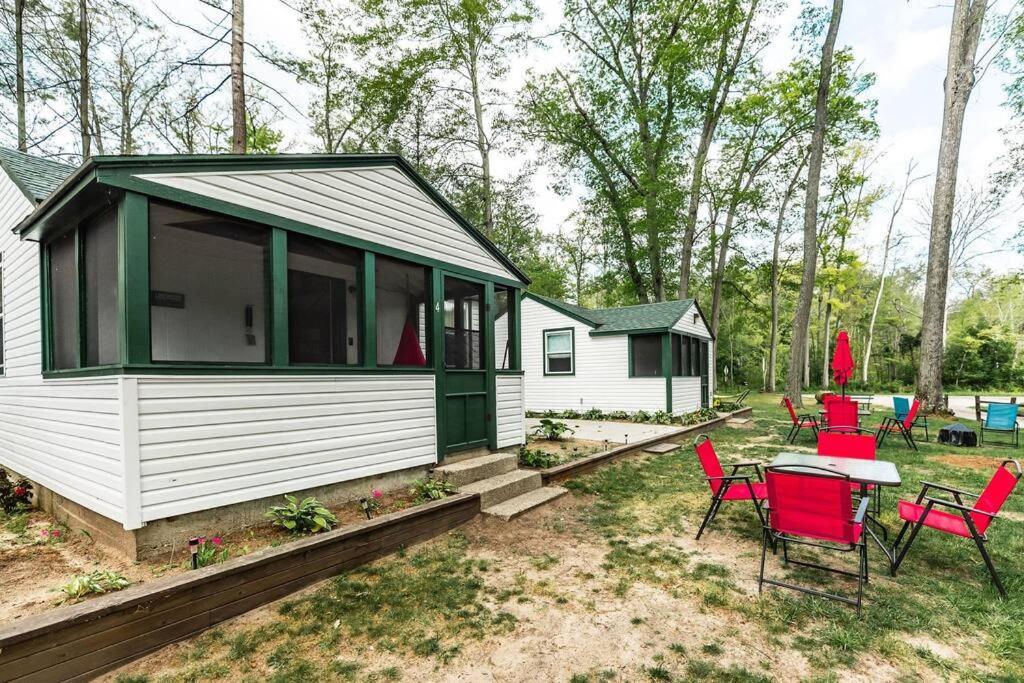 Big Blue Lake Cottages, Llc - Cottage #5 Holton エクステリア 写真