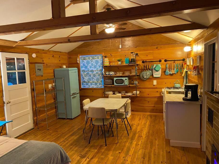 Big Blue Lake Cottages, Llc - Cottage #5 Holton エクステリア 写真